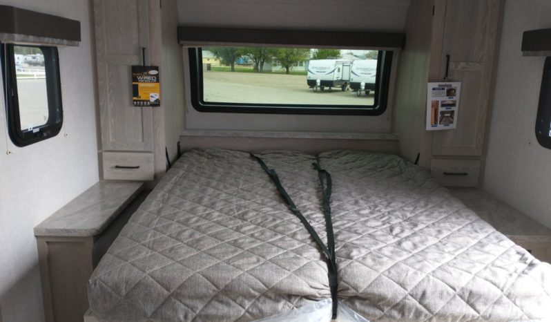 bobscottrv's tweet image. This Rockwood 2104 MiniLite could be yours! It's ready to go! Come down and take a tour this week.  2122 Hwy 6 between Grand Junction and Fruita! 

#rockwoodminilite #minilite #rockwood #traveltrailer #happycamper #happycamping #gorving #rvlife #grandjunction #gjco #bobscottrvs