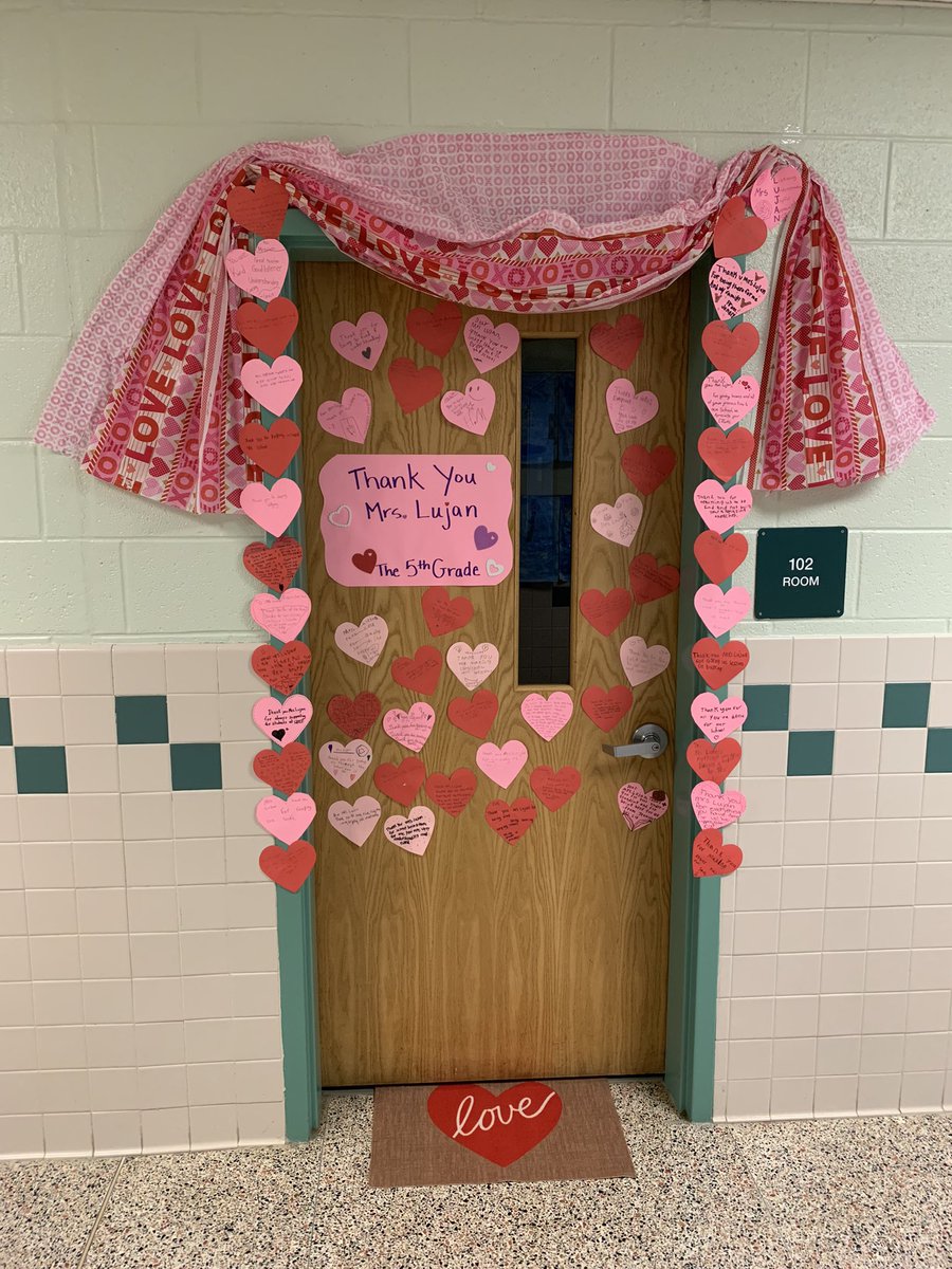 CPES5thGrade's tweet photo. We ❤️ Mrs Lujan! Happy National School Counseling Week. We appreciate you @LisaLujanCPESC1 #cpesbelieves https://t.co/lFAzg2U2Pp