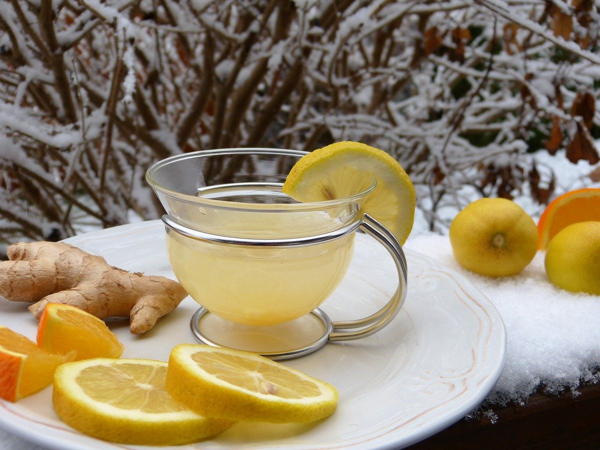 fullmooncare's tweet photo. I love some good hot lemon water especially in the  cold winter months there are tons of good benefits to drink the lemon water. 
🍋 Good Souce of Vitamin C.
🍋 Improve your skin.
🍋 It aids digestion
#TipsToBoostImmunity #health https://t.co/ppCmz3W2cj