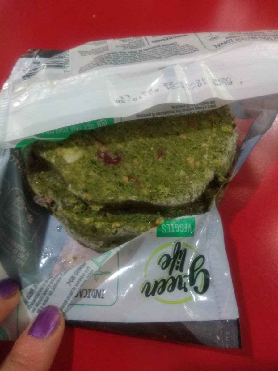 yesicapavese's tweet image. Che, @MarfrigConosur (Arg), un separadorcito te pido, es imposible separarlas 
#quickfood #marfrig