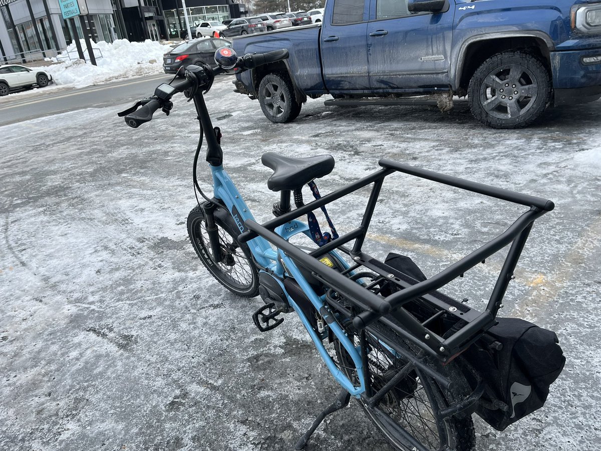 BikeMayorHfx's tweet photo. On this first day of #WinterBikeWeek, I rode to the car sewer of Kempt Rd to get the clubhouse mini installed on my @ternbicycles HSD! https://t.co/EMznSPhqMh