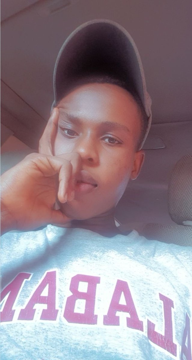 TweetByWale's tweet photo. I'm Wale
I school in ilorin, I'm not a fornicator
PS: I won the 2021 Virgin Dior Award
#RebuildIlorinReputation https://t.co/YLs9kRofvo