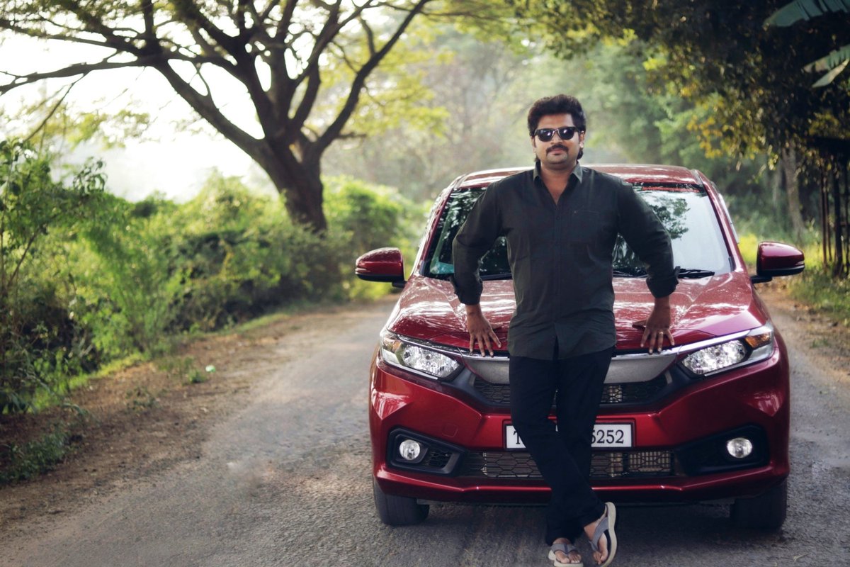 DheenadayalanDD's tweet photo. 🚗 ᴊᴏᴜʀɴᴇʏ ɪꜱ ɪᴍᴘᴏʀᴛᴀɴᴛ ᴍᴏʀᴇ ᴛʜᴀɴ ᴅᴇꜱᴛɪɴᴀᴛɪᴏɴ 🚘

#Dheenadhayalan_DD
#Arjundheenadhayalan https://t.co/Zu94LGbG2j