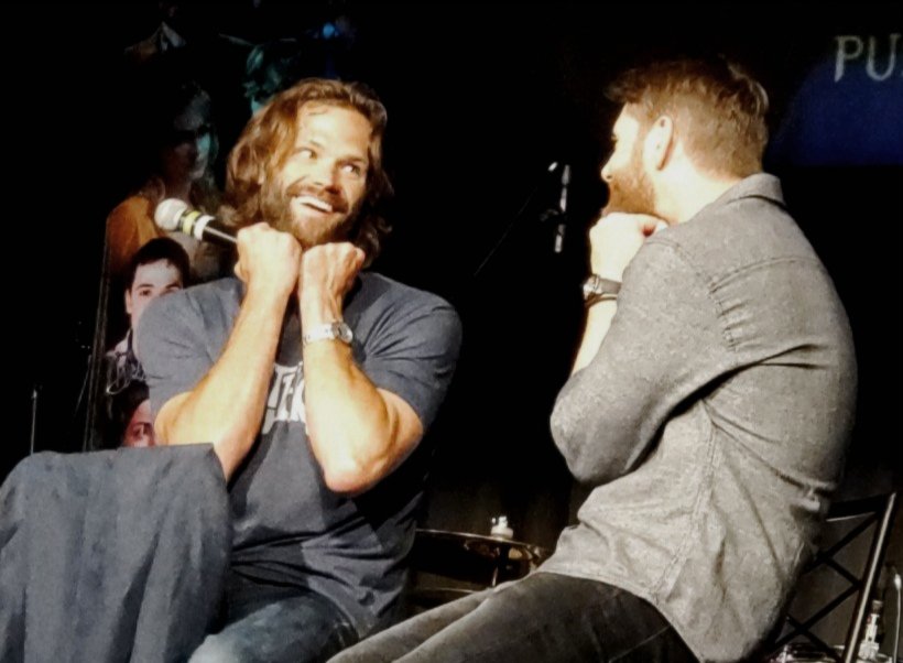 acklesism's tweet photo. chaotic besties <3 https://t.co/C3y89dSqaZ