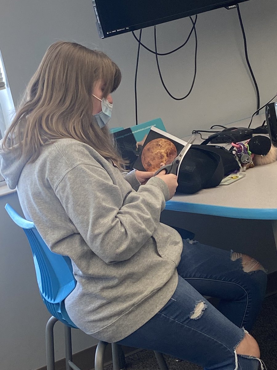 In stem lab with Mrs Anderson learning about the solar system. #zspace #OculusVR