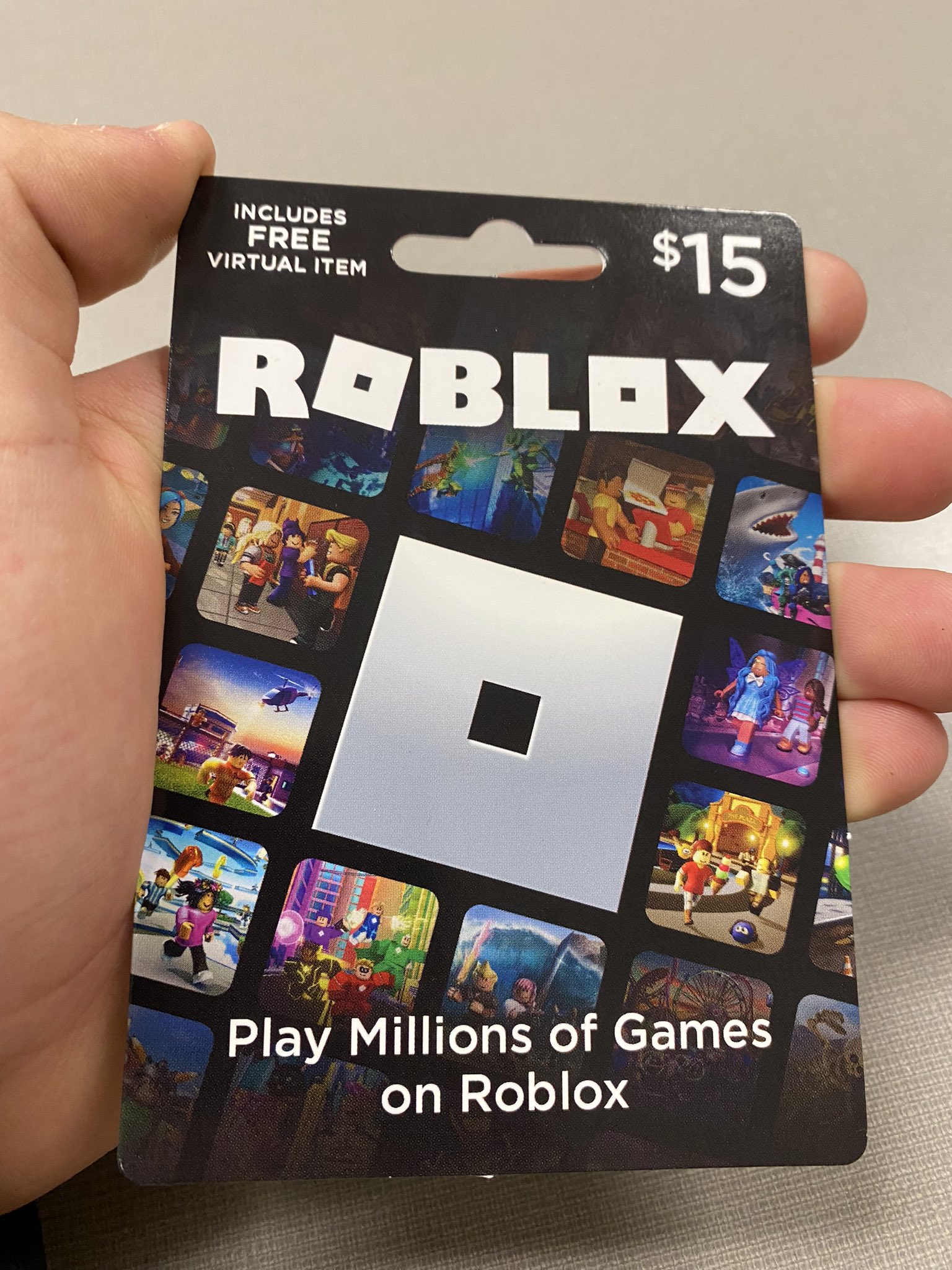 Model8197 on X: Who wants a Robux Card?  / X