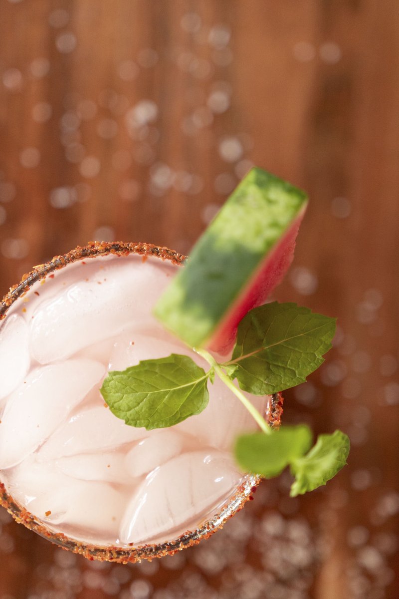 thisismeldrake's tweet image. Every cocktail lover should add this easy watermelon margarita to their repertoire #cocktails #happyhour #DAMNGOODcocktails

COCKTAIL RECIPE 🍉: sbee.link/xca3guer7k