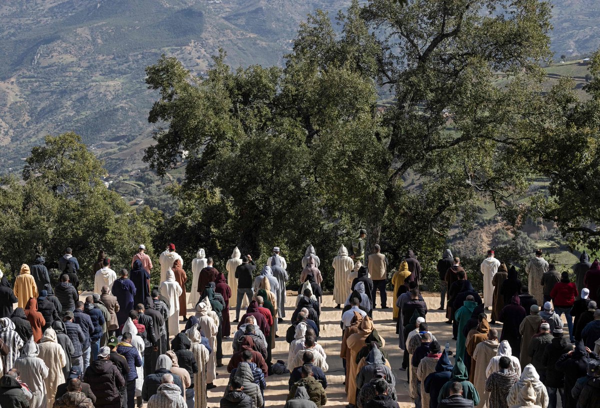 arabnews's tweet photo. #PHOTOS: There were so people mourning for #Rayan that they could not all fit into the village cemetery. Two large tents were erected in front of his family’s house where mourners could stop to offer condolences #RIPRayan https://t.co/adlVbA5Jd3 https://t.co/n4SqNRy5ax
