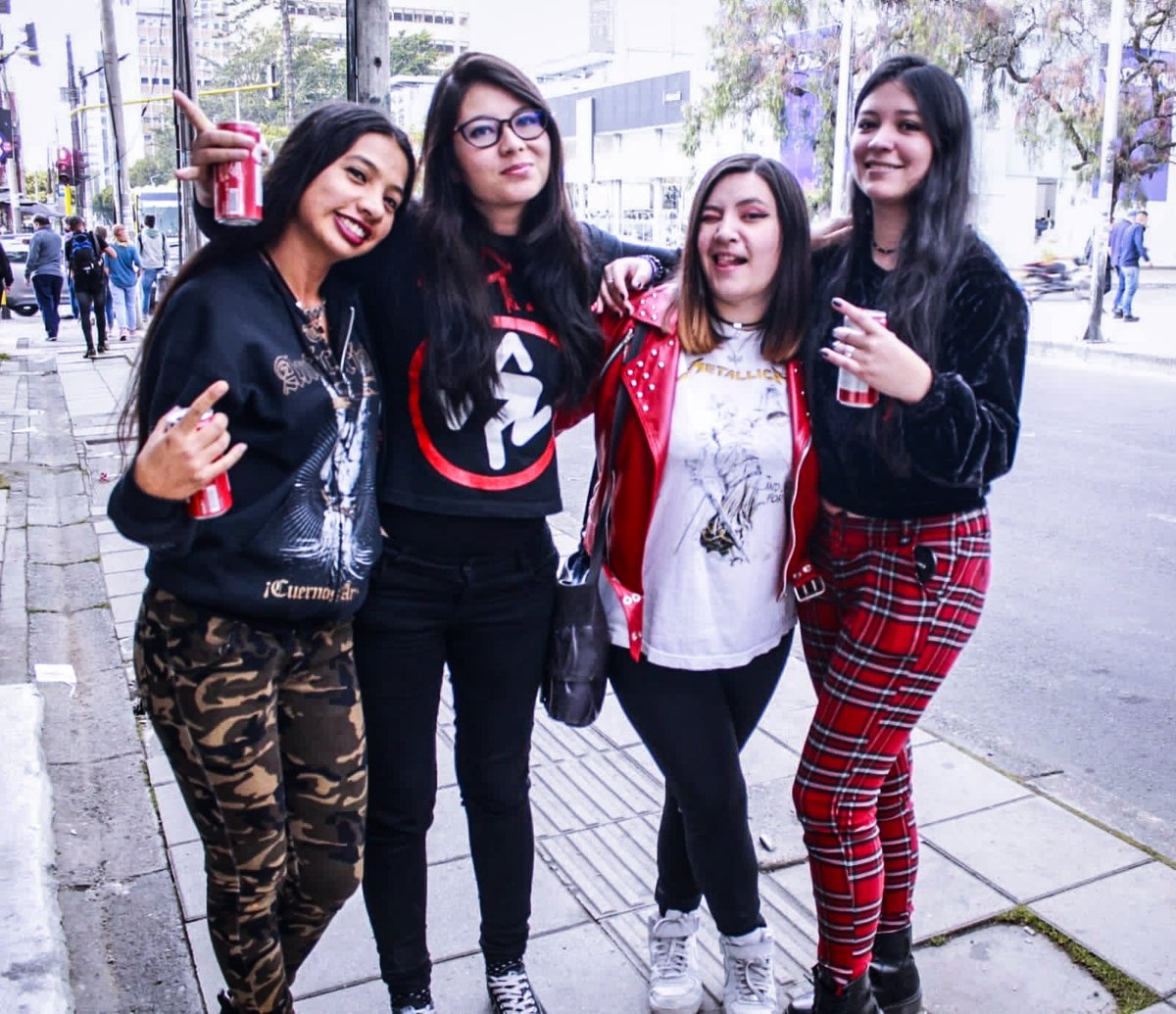 🤟🔥Próximo sábado no con toda la energía en el 𝐈𝐍𝐒𝐀𝐍𝐄 𝐌𝐄𝐓𝐀𝐋 𝐅𝐄𝐒𝐓𝐈𝐕𝐀𝐋 𝐗𝐈𝐈 💪

Lost  Sequences line up 2022 con Carolina Fiallo Hernandez (bajo)

⚡11:00 A.M. Parque La Castellana. 

#LOSTSEQUENCES 
#metal #MetalColombiano #barriosunidos #conciertosbogota