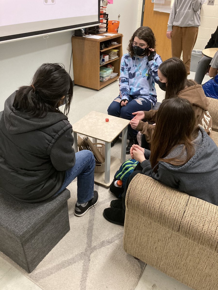srawheattabbhs's tweet photo. Building oral proficiency through games! Students prepare to review El Subjuntivo by rolling dice to create original sentences out loud! @actfl @FLAVAWeb @RiceThatRuns @TabbHSTigers #totaltabb https://t.co/3ULY5mVSQg