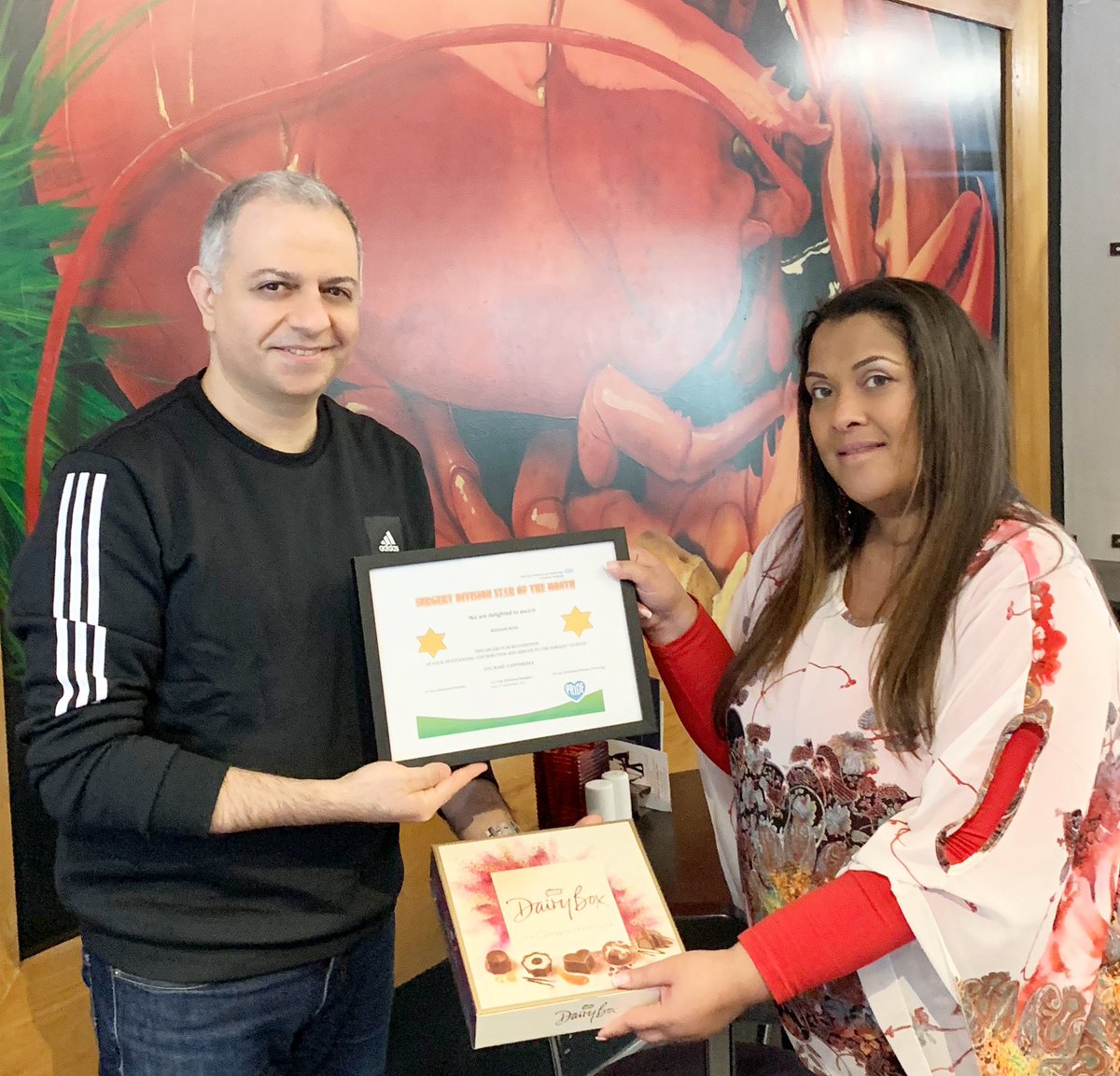 Belated congratulations to ophthalmologist, Dr Wessam Mina, who won the Division’s Star of the Month award a while ago. Inexcusably my fault being unable to present it till now. Well done 👏🏼 to Wessam for his endless support to the eye unit, delivering outstanding patient care!