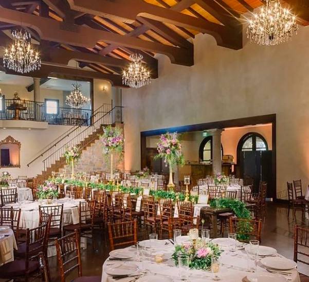 Did you know the Great Hall can turn into a gorgeous French garden?

@breannamckendrickphoto
@bellabysara
@premiereeventsaustin
@royalfigcatering
@ilios_productions