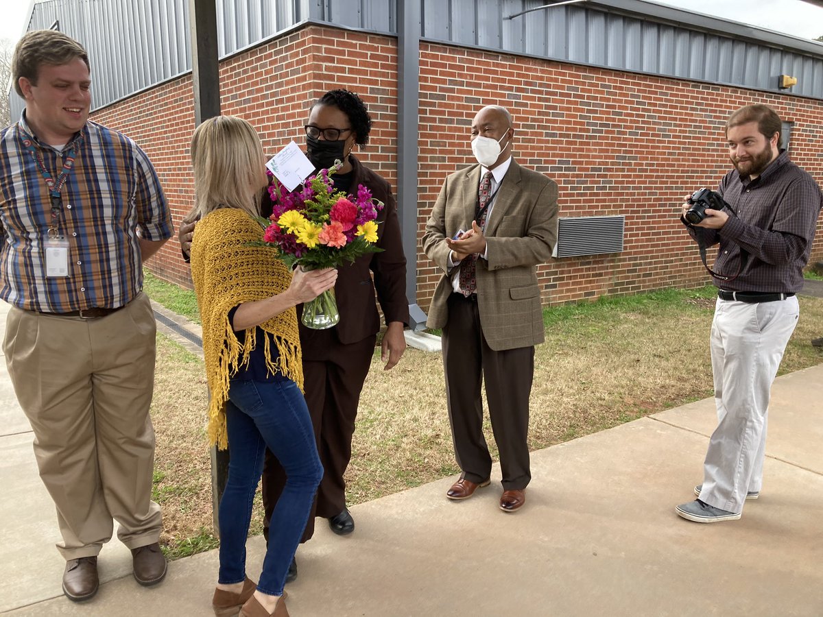 Ruth Hill Elementary tweet media