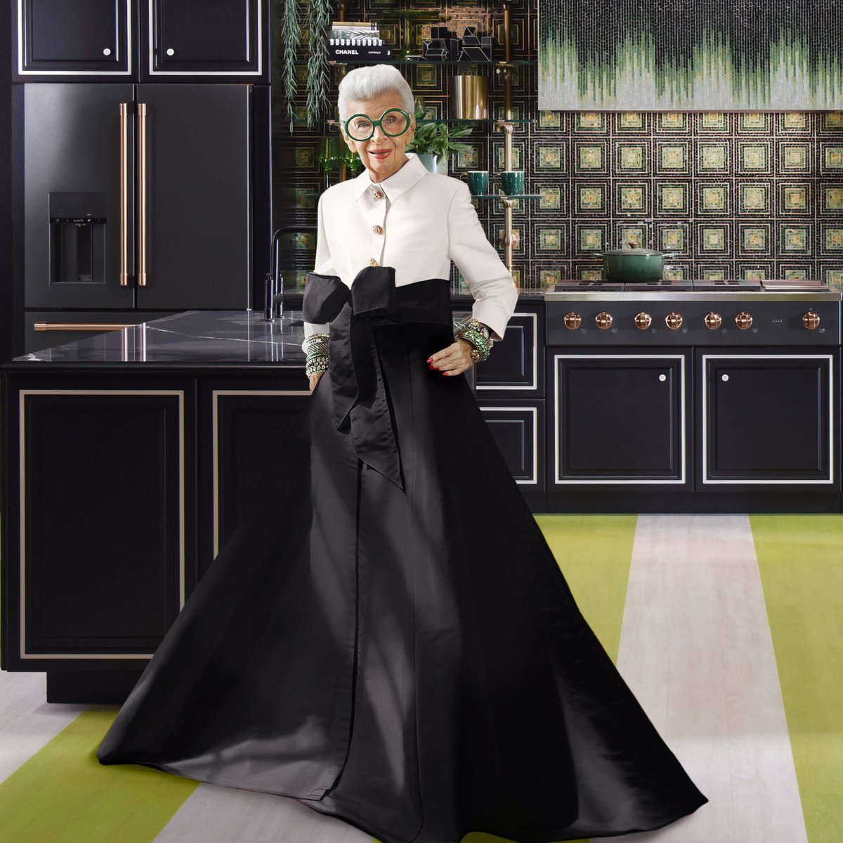 GEAppliancesCo's tweet image. With 𝒔𝒕𝒚𝒍𝒆 and 𝒊𝒏𝒅𝒊𝒗𝒊𝒅𝒖𝒂𝒍𝒊𝒕𝒚, 100-year-old icon @IrisBApfel is the ideal muse for our CAFÉ brand’s new Bold Ambition kitchen. See our entire collection of fashion-inspired kitchens this week at @KBIS! 

📍: Booth W2500 

#GEAatKBIS #KBIS2022 #distinctbydesign