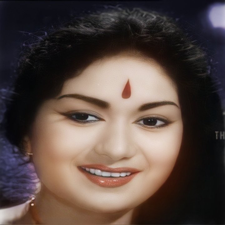 SavitrammaFan's tweet photo. 😍Savitri amma smile 😃 https://t.co/3yvEMHa0uQ