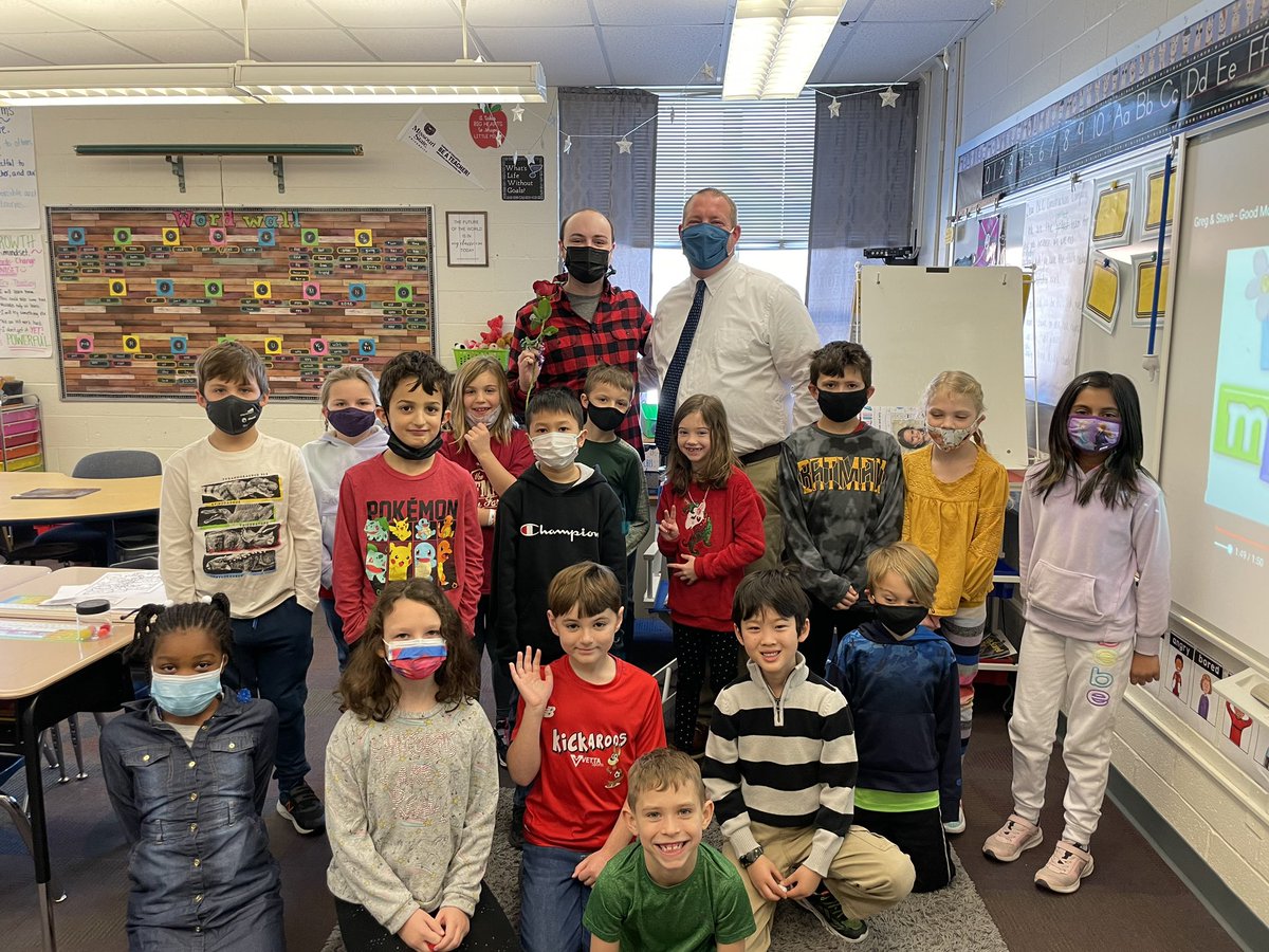WoertherElem's tweet photo. We are excited to share that we have seven Woerther Family members who were nominated for the ROSE Award this year! Please join us in congratulating these outstanding educators! @WoertherPTO #WoertherWings #WoertherFamily #WeareRockwood https://t.co/5v1FG0zxmh