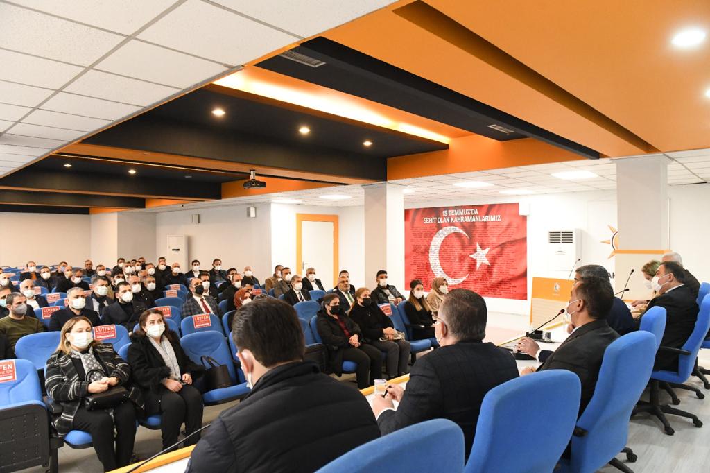 AKPartiG_Antep's tweet photo. İl Başkanımız Sayın @EyupOzkececi başkanlığında; Şahinbey İlçe Başkan Vekilimiz Sayın @cumaguzel27 ve Şahinbey Meclis Üyeleri ile Şehitkamil Meclis Üyelerinin katılımlarıyla haftalık il yönetim kurulu toplantımızı gerçekleştirdik. https://t.co/5YngQ96hxB