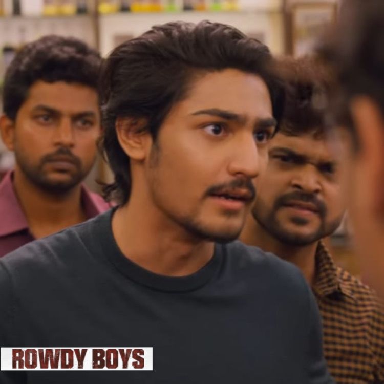 ActorVikramS's tweet photo. Sharing some stills from Rowdy Boys!🙌🏻

#RowdyBoys #VikramSahidev #Ashish #Anupama   #Anupamaparameshwaran #actionmovie #romantic #telugumovies #telugucinema https://t.co/rq9rbZFqSw