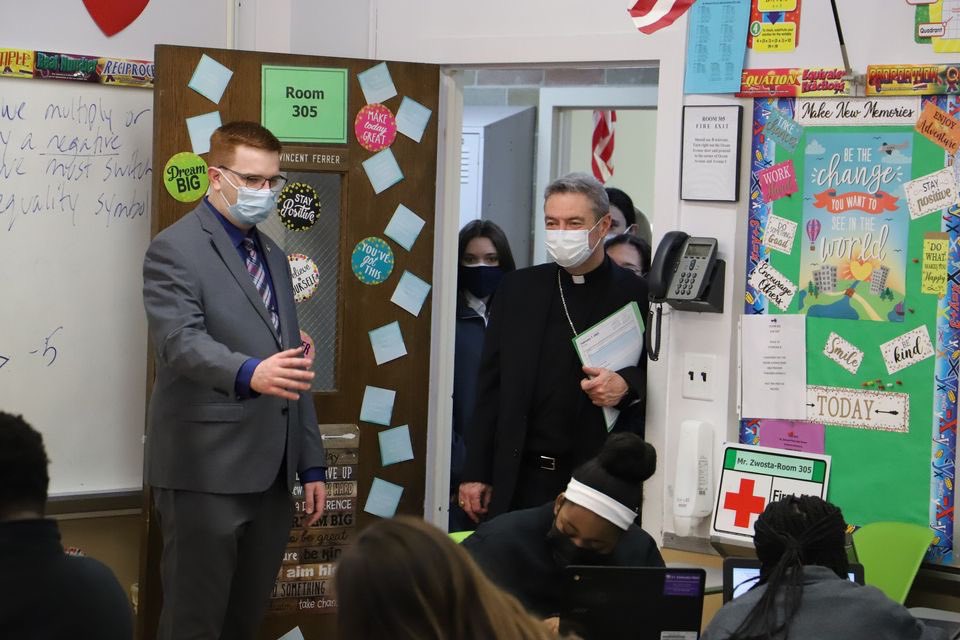 stedmundprep's tweet image. St. Edmund Prep was honored to welcome Bishop Robert Brennan to Ocean Avenue on Monday, February 7th. Thank you for visiting with us, praying with us and encouraging us @bishopofbklyn! @BrooklynDiocese #SEPFamily #BoldLearning #UncommonLeaders