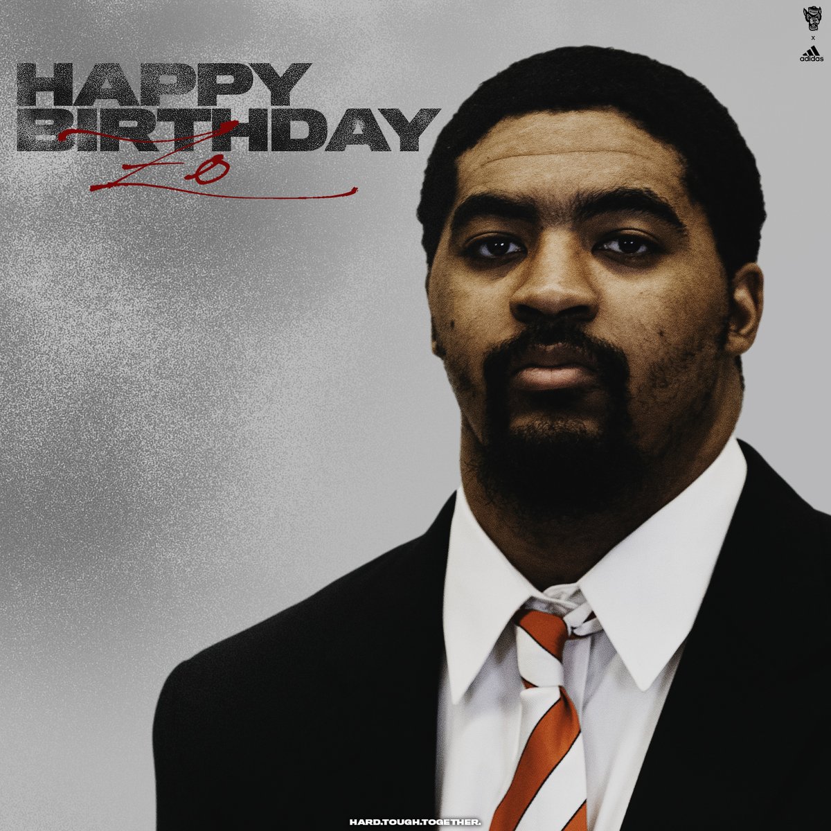 PackFootball's tweet photo. Happy Birthday @ZoWallac9 ! https://t.co/Y1vbVDMqec