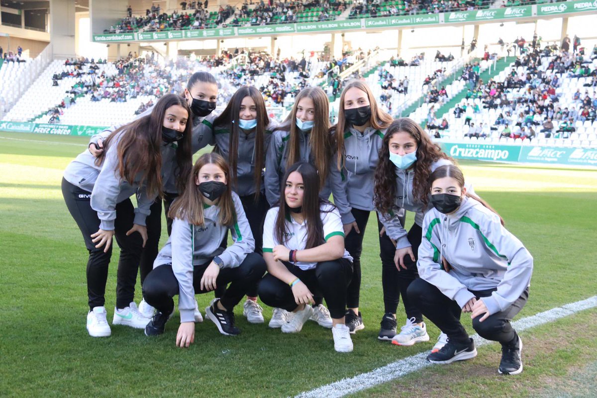 Ayer nuestras cadetes fueron las recogepelotas durante el #CCFCoria en El Arcángel 🏟️ 
Una magnífica experiencia 🙌