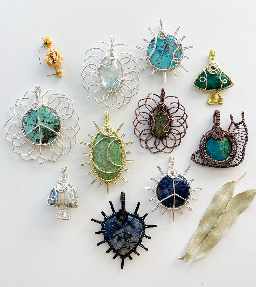 mildhippie's tweet photo. 🐊🌊💚 SEA MOSS 💚🌊🐊

pendants available Feb. 11th at 4pm est https://t.co/cWVpIxs5u9