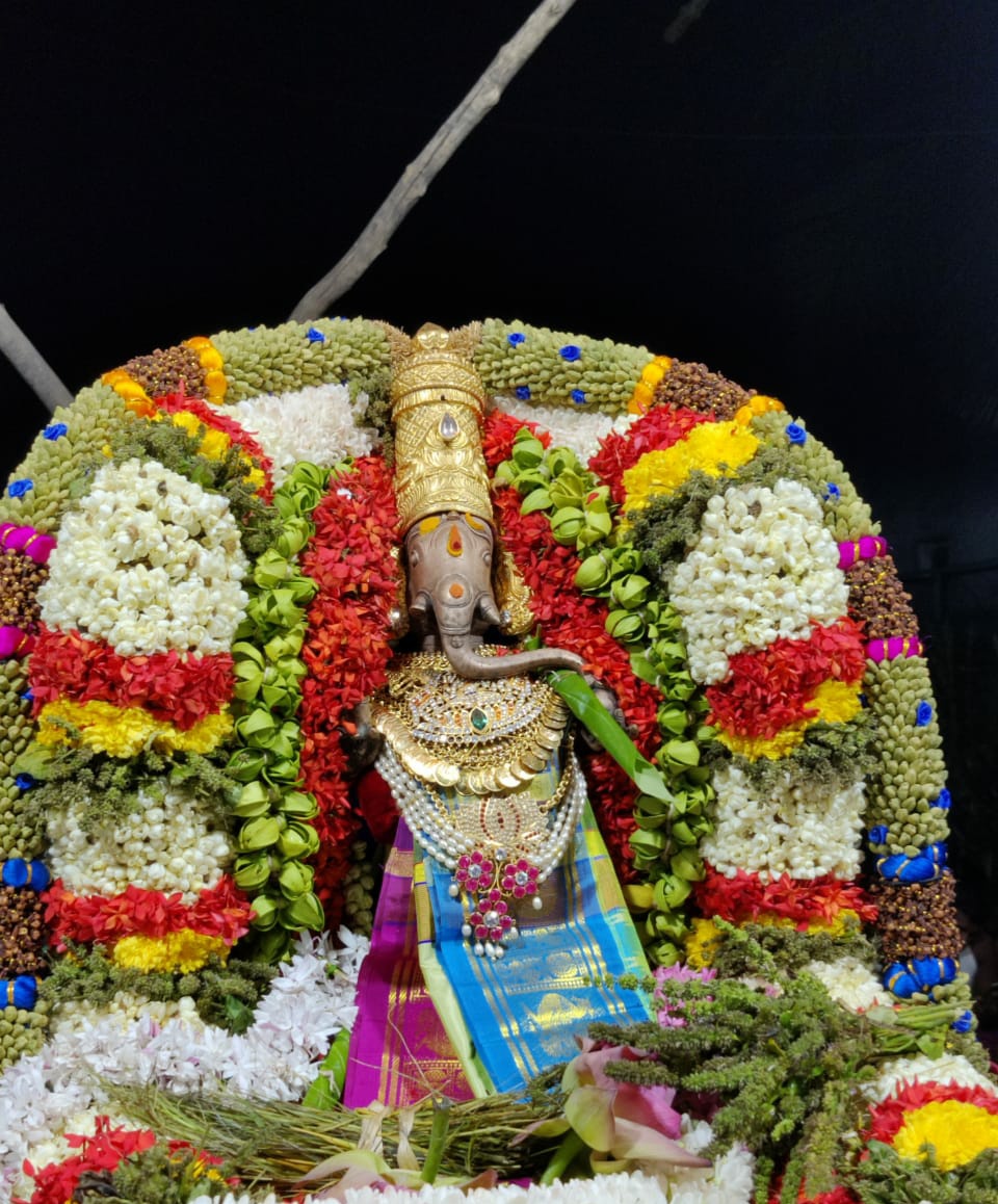 KamakshiTemple's tweet photo. #Vinayagar #Utsavam (#Rajatha #Mushika #Vahanam) was performed today for Sri #Kamakshi #Ambal, #Kanchipuram on the occasion of #Plava nama #Samvatsara #Brahmotsavam which started today https://t.co/pvmPnYEseU