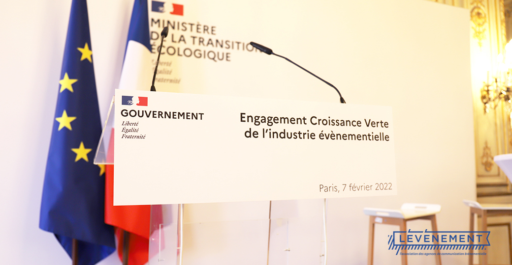 .<a href="/UNIMEV_FR/">UNIMEV</a> <a href="/LEVENEMENTAsso/">LÉVÉNEMENT</a> et <a href="/CREALIANS/">CREALIANS</a> signent l’Engagement pour la Croissance Verte de l’événementiel professionnel avec <a href="/barbarapompili/">Barbara Pompili</a> <a href="/Ecologie_Gouv/">Min. Ecologie Territoire Transports Ville Logement</a> &amp; <a href="/JBLemoyne/">Jean-Baptiste Lemoyne</a> <a href="/Economie_Gouv/">Ministère de l'Économie et des Finances</a>. Découvrez le communiqué officiel 👉 levenement.org/engages-dans-l…