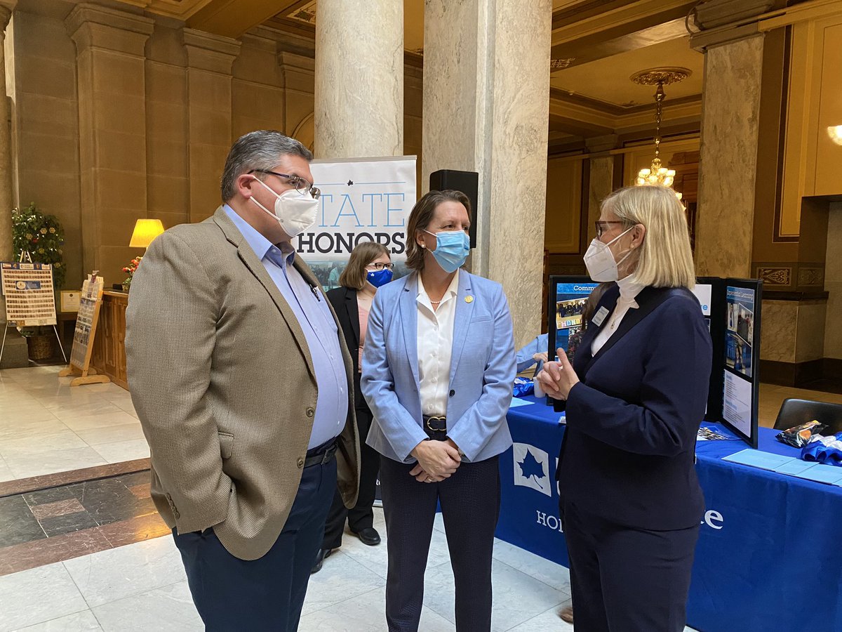 indianastate's tweet photo. #IndState students meet Indiana legislators during today’s ISU Day at the Statehouse. https://t.co/lYvYXJLyN8