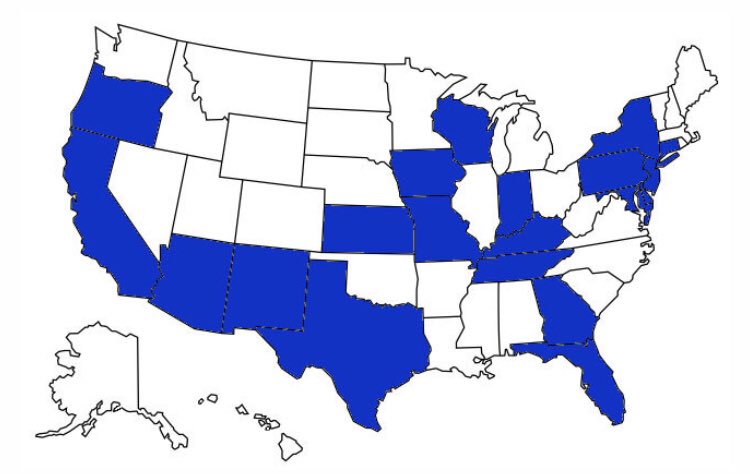we’ve shipped to 21 states so far! if your state isn’t blue, send me a dm for a promo code so you can get some candles!