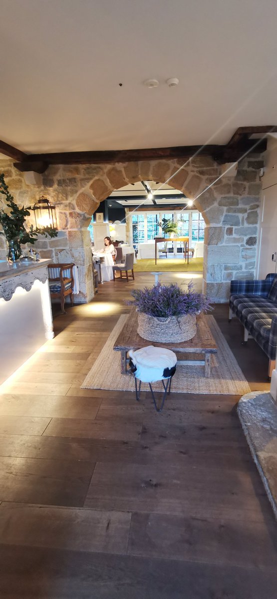 BasqueExps's tweet photo. Caseríos rehabilitados donde una comida se convierte en una gran experiencia. @AboizJatetxea #basqueexperiences @VisitBasqueCtry @visitbiscay https://t.co/ZCEmBOvtvo