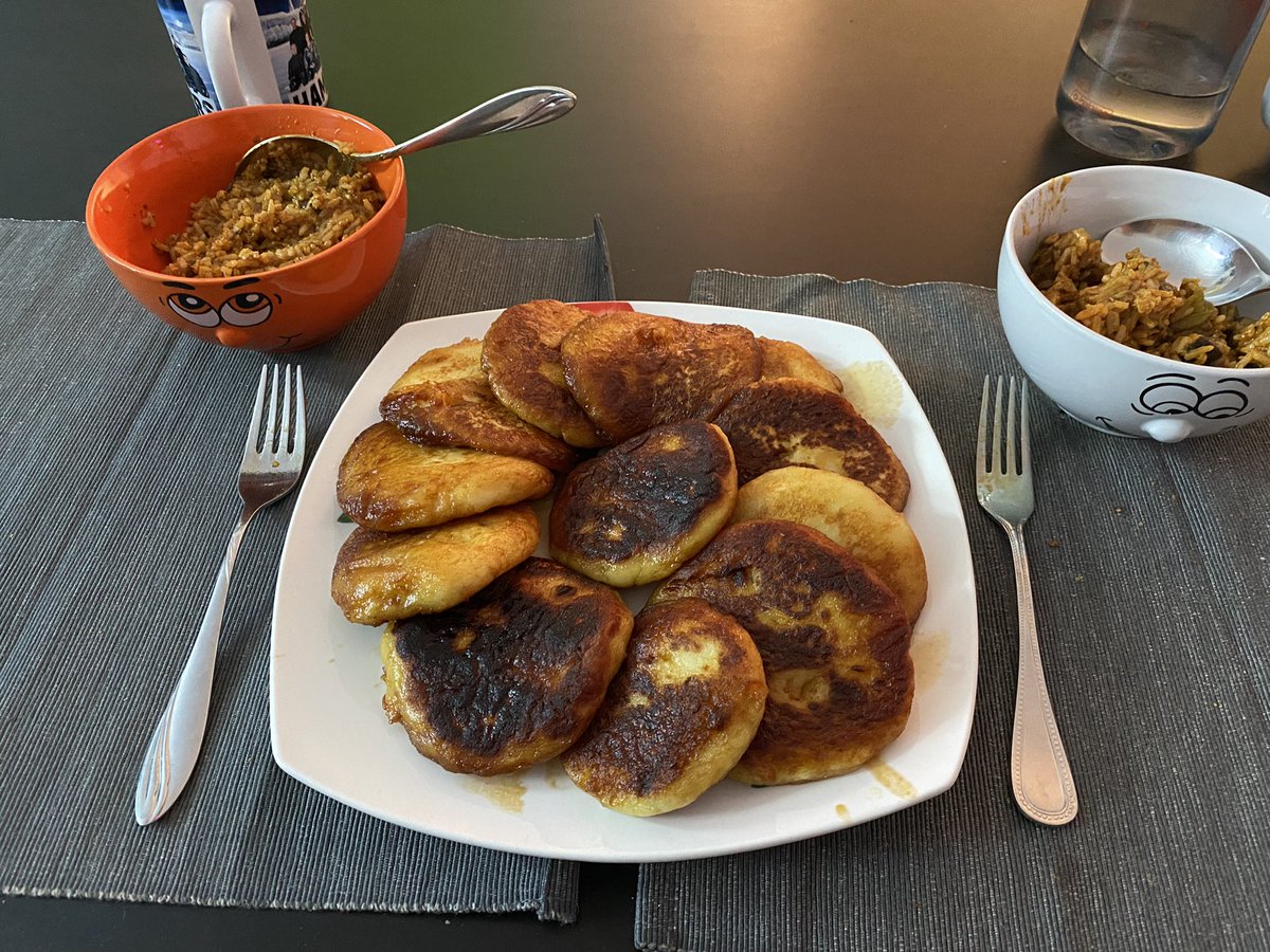 puppyginko's tweet photo. Kartoffelmotchi #PokemonLegendenArceus  @shaddric  ich wollte auch welche machen ^^ hier meine Version, mit einer kleine. Schüssel Mappo Tofu #gaycooking #gay https://t.co/aep16IOWg3