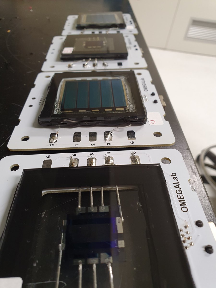 KAUST_OMEGALab's tweet photo. These devices are now ready for stability testing. 🌞🌅🔆🌄
#opv #organicelectronics #photovoltaics #solarenergy #research #omegalab #kaust https://t.co/e7w3NIZaiE