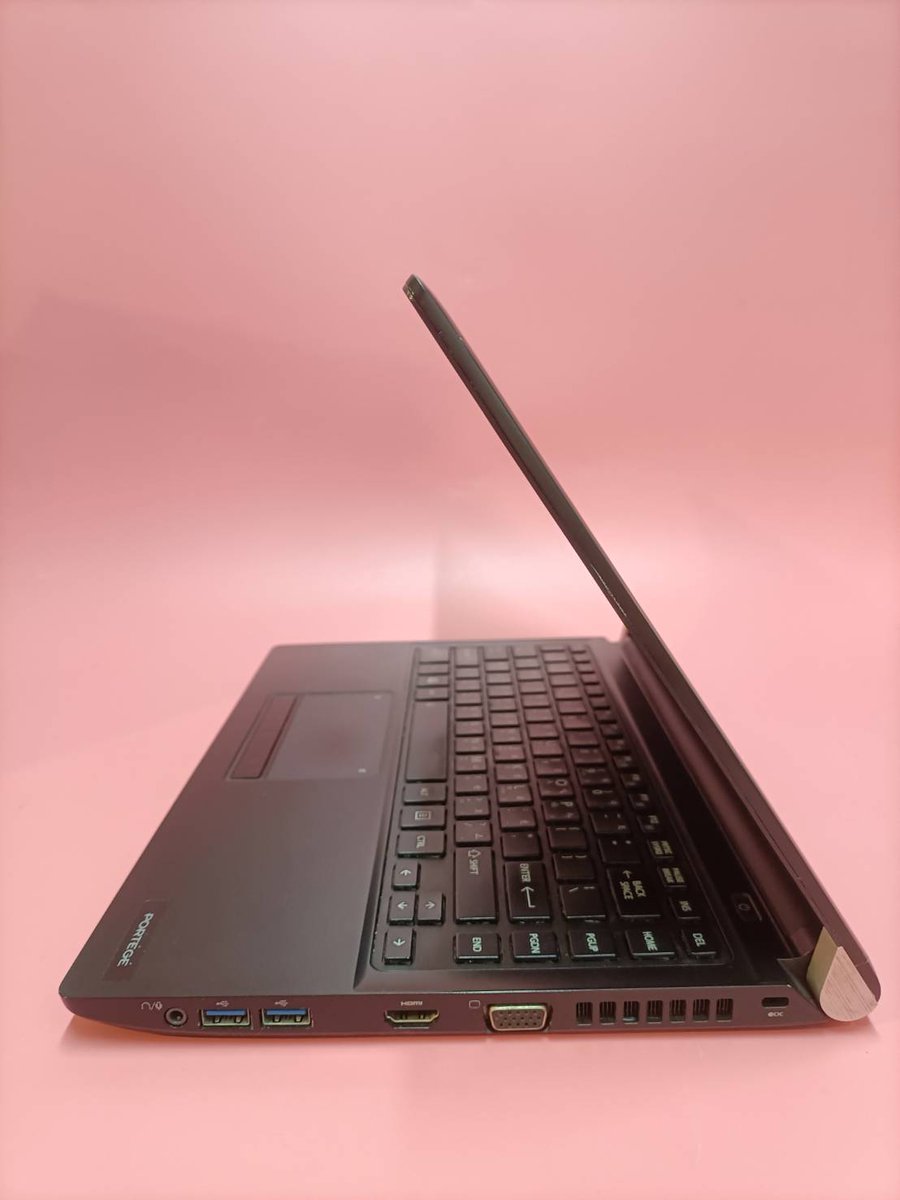 來了一台CP值超高的筆電
只有1.4公斤 超輕薄
I7六代處理器+8GDDR4 
240GSSD+750HDD
HD 520 同獨顯820M
重點是超便宜！！！ https://t.co/QngAVTQhZJ
