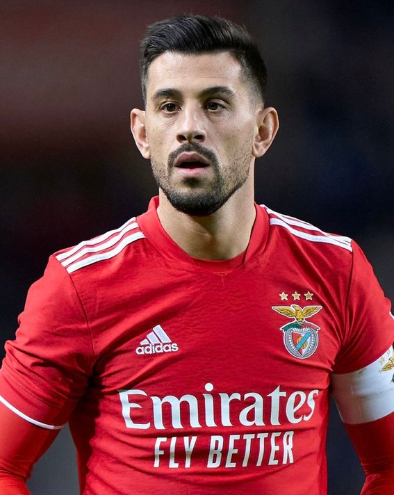 CabineSport's tweet photo. Pizzi já viajou para a Turquia. https://t.co/yHM1nmMsAG