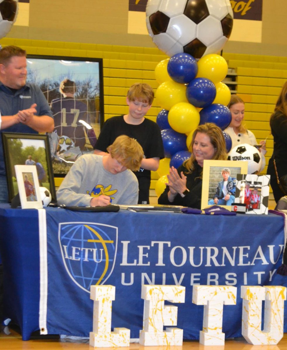 It's Gameday on a Monday due to the winter weather last week. Our Senior Spotlight for tonight is Carson Tribble. He has signed with <a href="/LETUMSoccer/">LeTourneau University Men's Soccer</a> and we can't wait to see what he does for their program. We are also excited to be getting him back from an injury tonight.