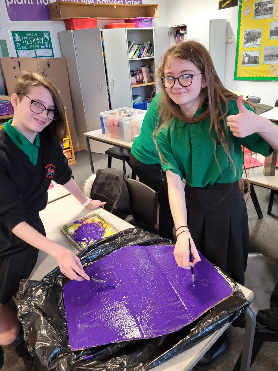 Humanities_SHS's tweet photo. Roman shield painting at Humanities Club tonight. After half term we will be putting them to the test as we practice some Roman army defence techniques. https://t.co/wytEquNrdo