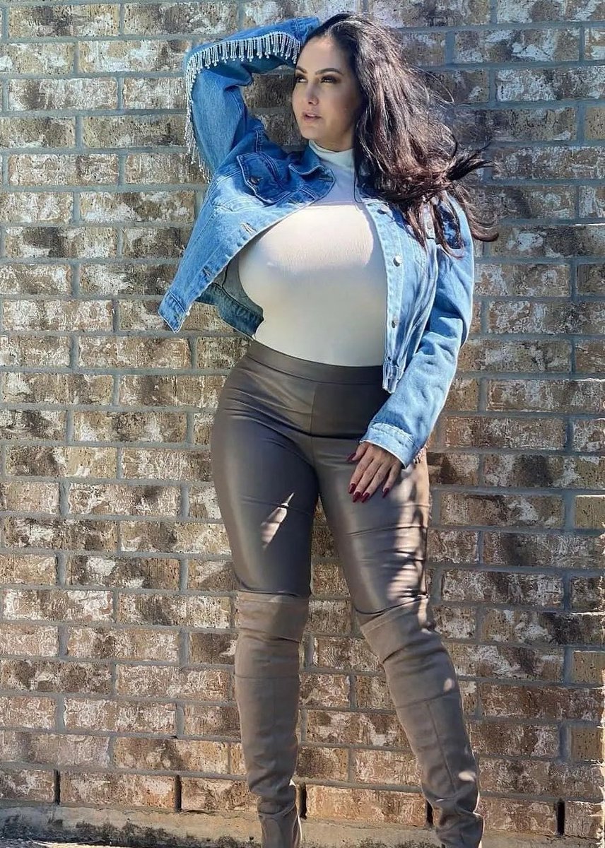 Uzaklarda arama bak göğsümde izin var. 😍❤️ #Çorum