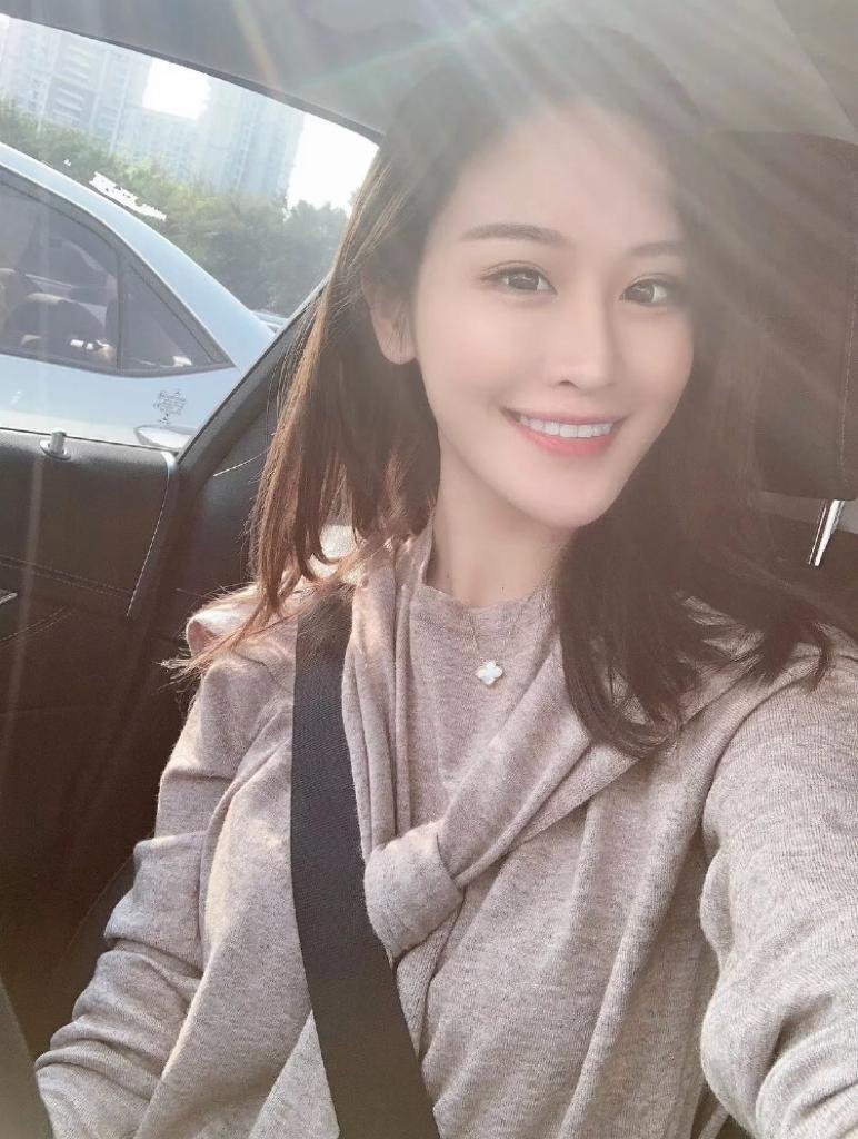 hj tweet media