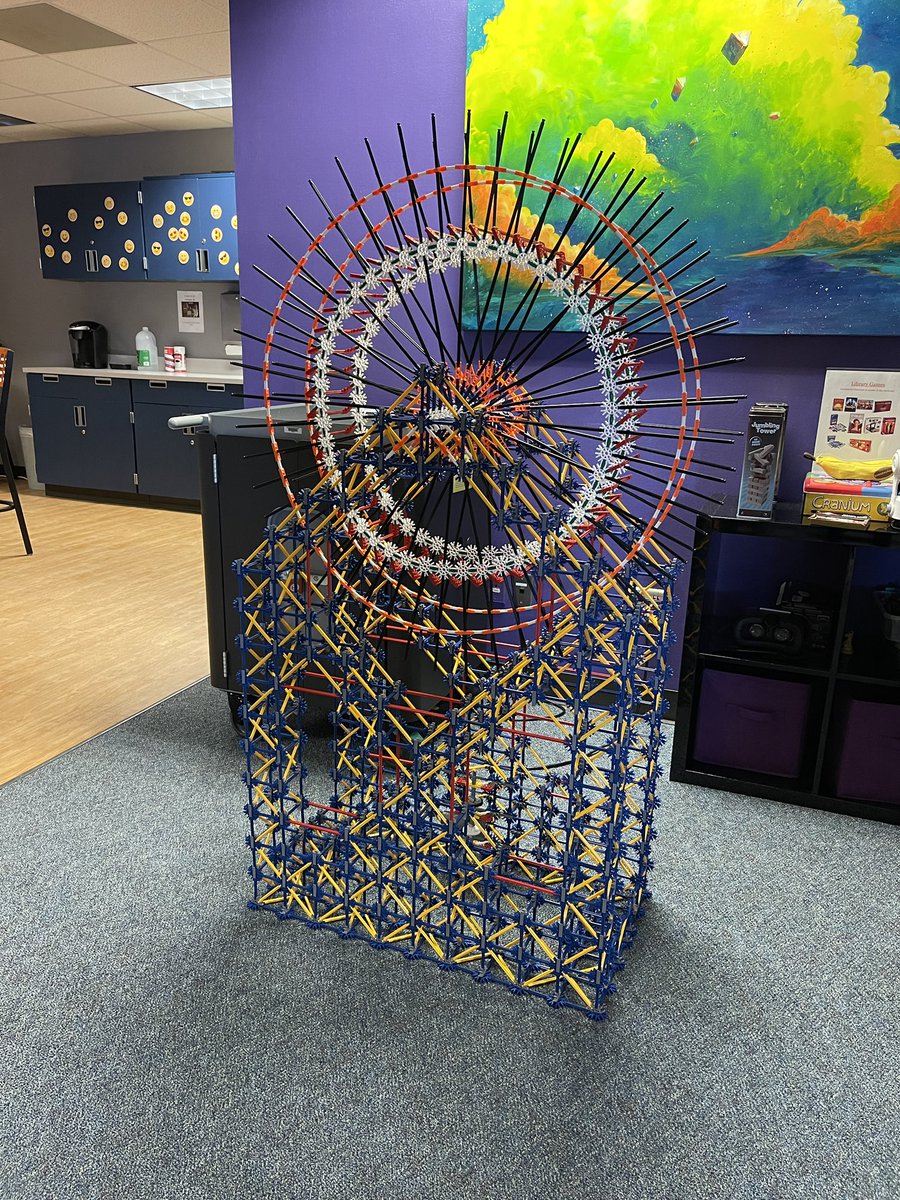 KerrLibrary's tweet image. So close…@KNEX #ferriswheel @Alief_Libraries @AliefKerr