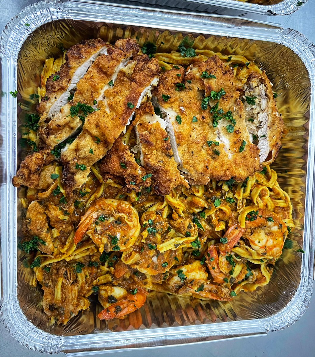 Ekeismeals's tweet photo. Freshly-made linguine chicken and prawn pasta. #freshlymade #homemade #ekeismeals #welovetocook https://t.co/CmxlZuNVvv
