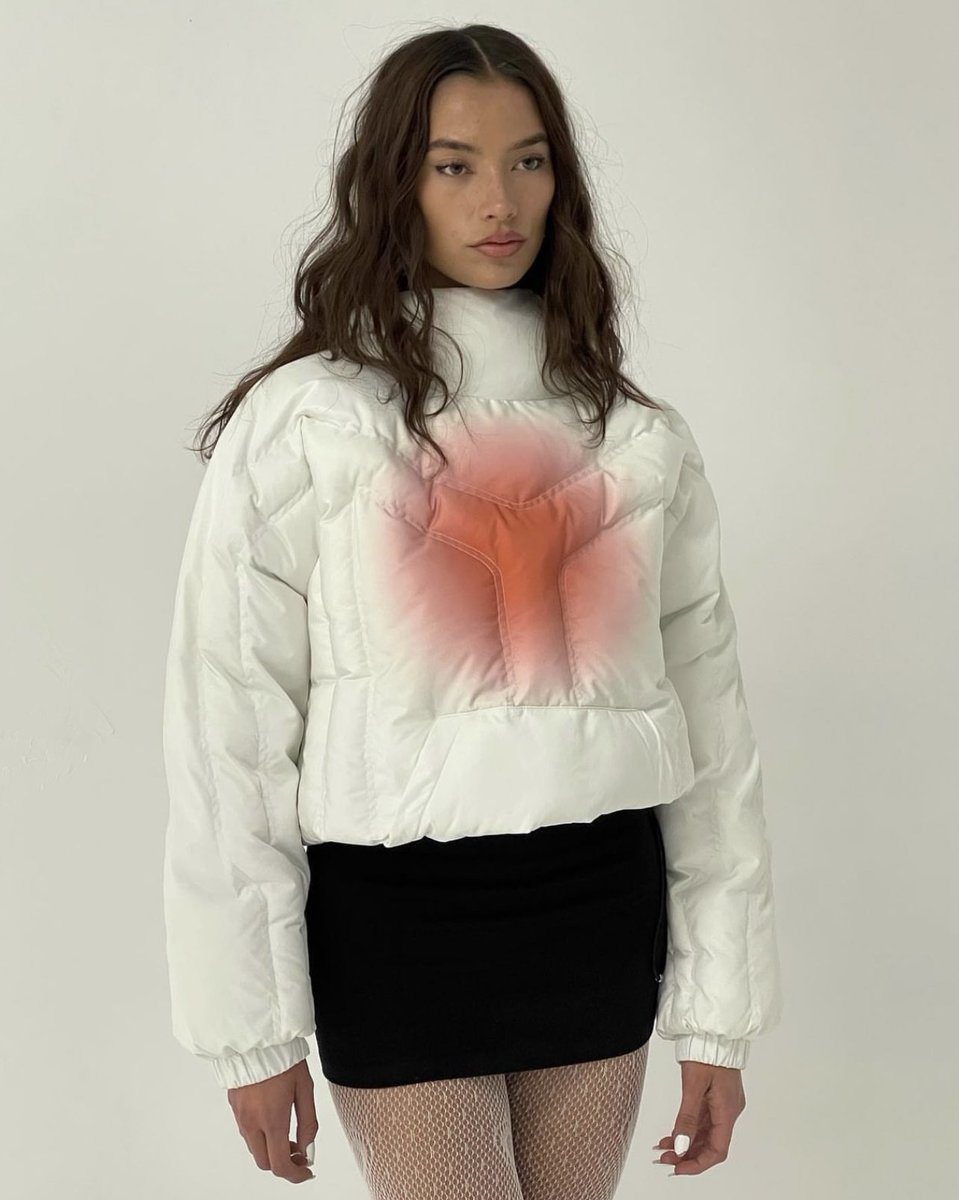 StreetFashion01's tweet photo. BADSON SS22 Puffer!🖤 https://t.co/Bwg3xOEsuz