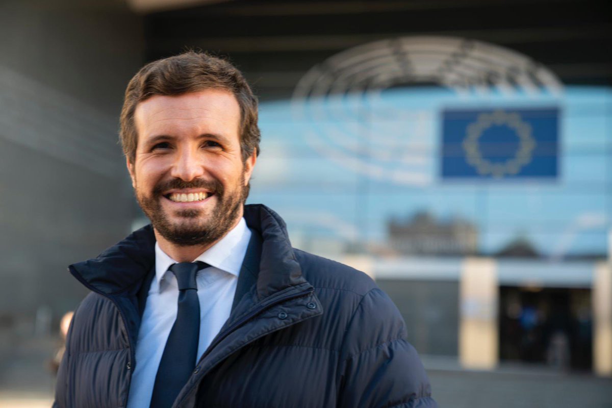Pablo Casado Blanco (@pablocasado_) on Twitter photo Me he reunido en Bruselas con la nueva presidenta del Parlamento Europeo, <a href="/RobertaMetsola/">Roberta Metsola</a>. Una buena amiga que siempre ha apoyado la unidad de España, y una reconstrucción con reformas estructurales y reglas fiscales responsables que no endeuden a las familias por generaciones. Me he reunido en Bruselas con la nueva presidenta del Parlamento Europeo, <a href="/RobertaMetsola/">Roberta Metsola</a>. Una buena amiga que siempre ha apoyado la unidad de España, y una reconstrucción con reformas estructurales y reglas fiscales responsables que no endeuden a las familias por generaciones.