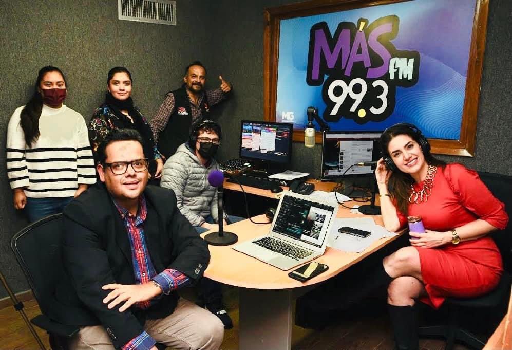 MASFM993's tweet photo. De lunes a viernes no te pierdas #ARRIBASanLuis con @preguntaleaeva y @jesusaguilarslp desde las 7:00 am por el 99.3 de tu Fm y todas nuestras plataformas digitales. 🌞📻🎙🎧 https://t.co/i2emFWcZ4m