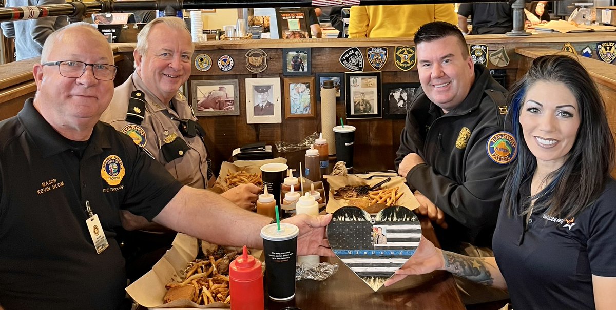RandomActsOfBackTheBlue tweet media