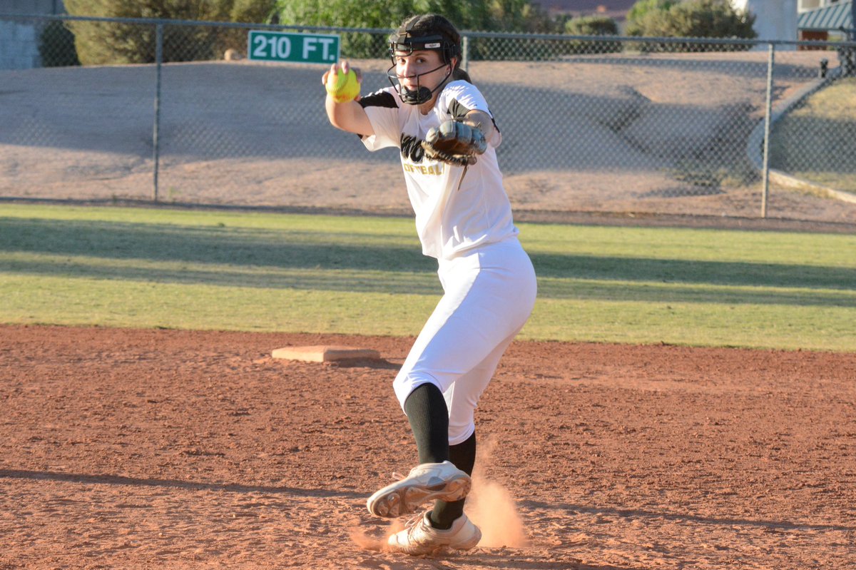 Wavoodoo's tweet photo. ☀️☀️SENIOR SPOTLIGHT☀️☀️

Leslie Hines (2022) is a power hitter &amp; pitcher for Voodoo. This is Leslie’s first official year with the team; however, she played with us last summer. Leslie plans to attend college in the Midwest (decision coming soon!) @LHines2022 https://t.co/nkllVEI7WF