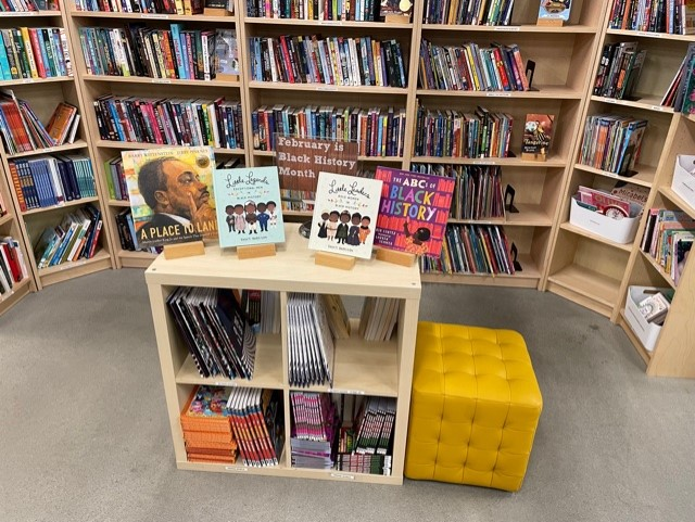 TreehouseTweets's tweet photo. One of our amazing #TreehouseStore volunteers has single-handledly been keeping the library organized over the last year, and she set up this fantastic display for #BlackHistoryMonth. #FosterCare https://t.co/UlG2g7doxc
