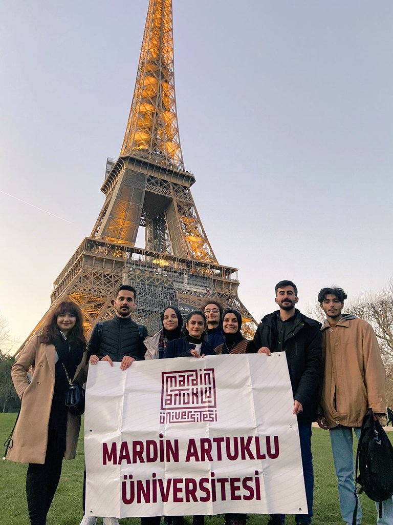 Sevgili üniversitem <a href="/mardinartuklu/">Mardin Artuklu Üniversitesi</a> 

Eyfel'den selamlar...👋👋👋

<a href="/ibrahimozcosar/">ibrahim özcoşar</a>