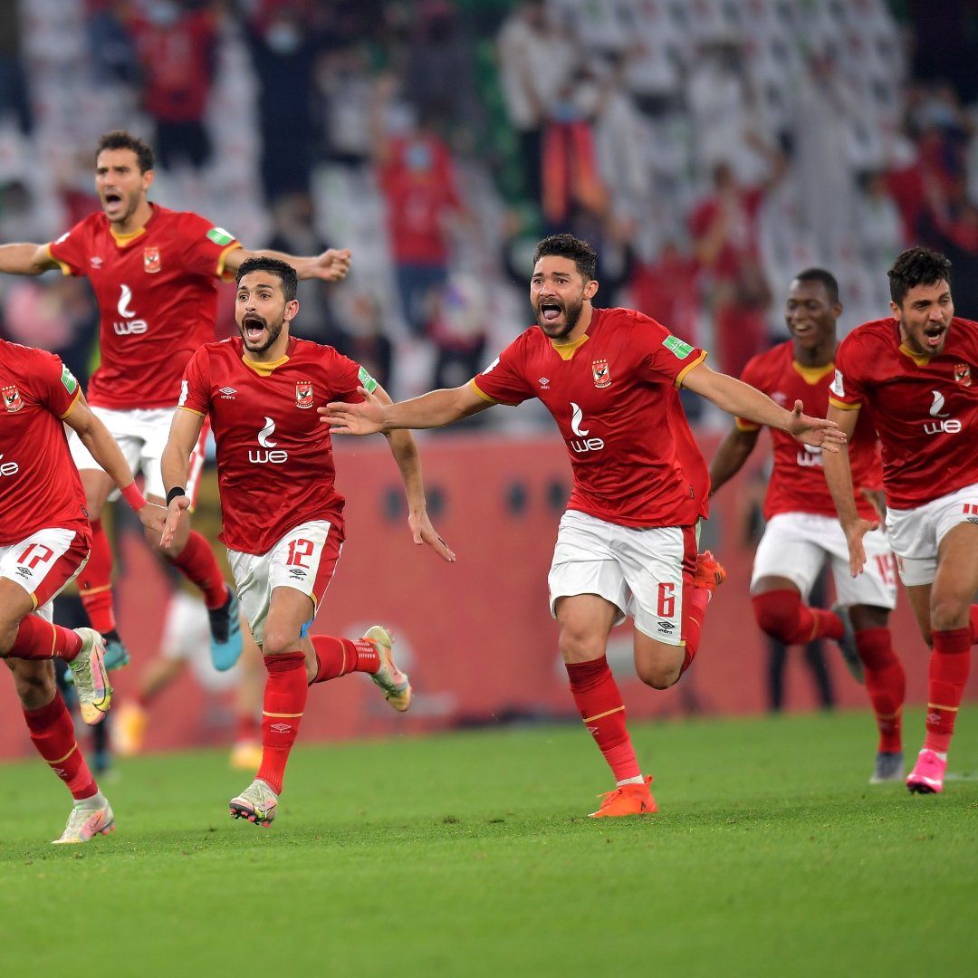 AhlyInsider's tweet photo. وسنين ماشيين وراه ما يأسنا في يوم وياه ♥️  
#حلم_النهايي_يا_اهلي https://t.co/mPd70apblp