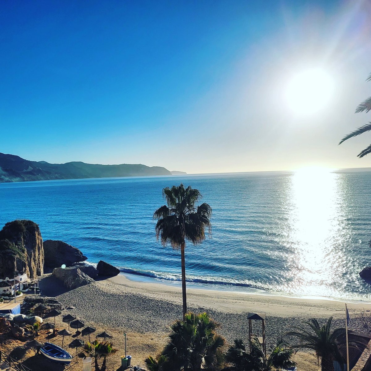 Happy Monday from #nerja, Spain 💙
Book your holiday rental with us at nerjabeachholidays.com 
#MondayMorning #beachlife #Spain